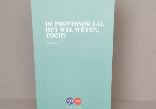 De professor zal het wel weten, toch? – Maxie Eckert